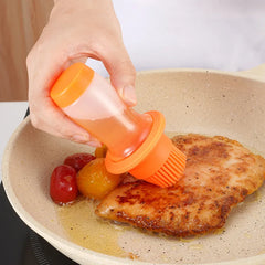 Silicone with Cover Oil Brush, Safe and Durable Anti-scalding Oil Bottle, Portable Barbecue Party Sauce Brushes.