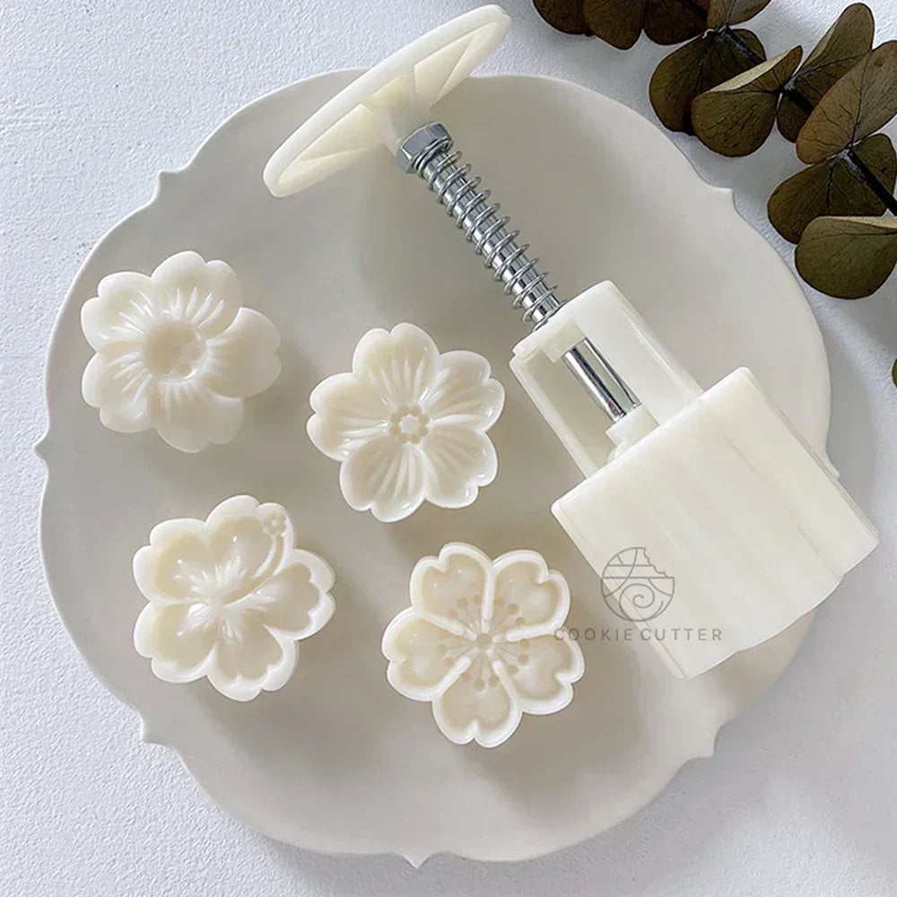 4Pcs/Set Mooncake Mold Cherry Blossom Flowers Sakura Pattern Stamps Hand Press Mold Plungers Pastry Tools Mid-autumn Festival