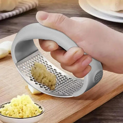 Garlic Press Crusher Kitchen Stainless Steel Garlic Crusher Presser Ergonomic Handle Cooking Gadget for Fine Garlic and Fruit